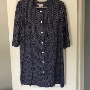 Vintage Larisa NEW YORK‎ button down dress. Size medium. Preowned. EUC